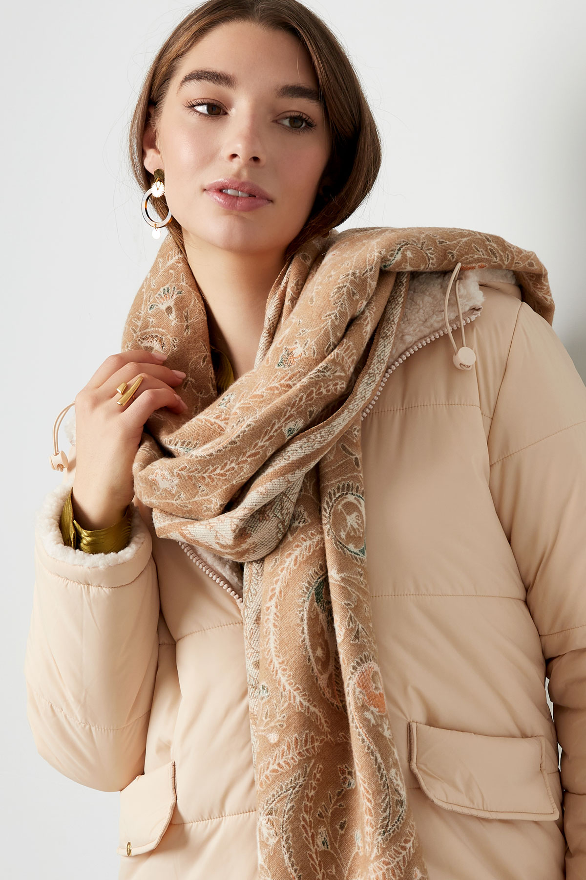 Scarf with paisley print - beige h5 Picture3